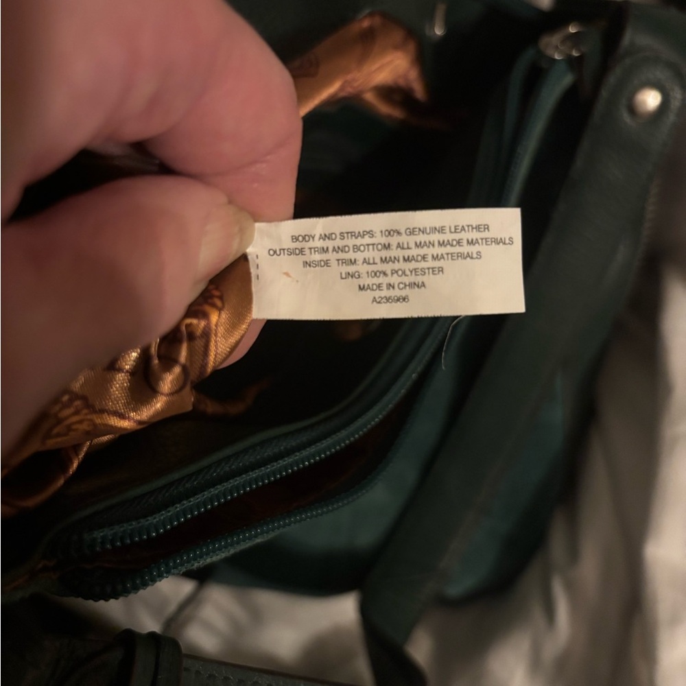 Tignanello Forest Green Suede Shoulder Expandable Bag. Zip Sides Change Size. - Picture 11 of 17